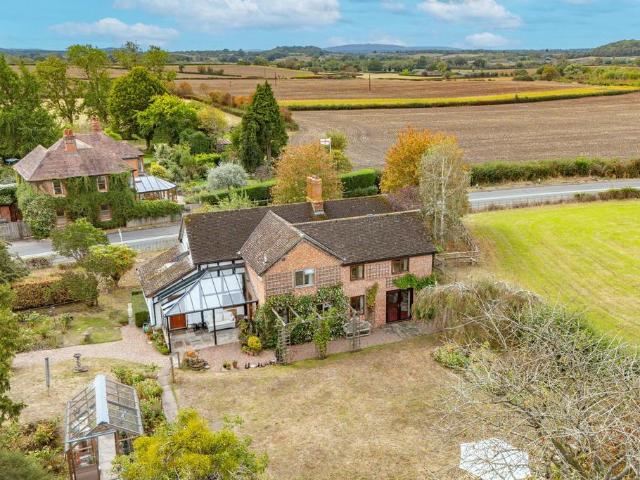 House for sale in Forthampton, Worcestershire