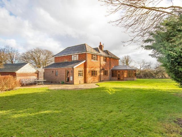 House for sale in Woodchurch, Shadoxhurst