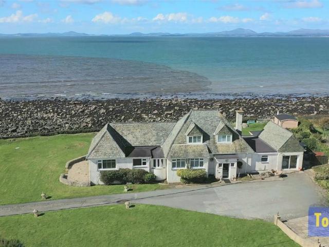 House for sale in Llanfair, Llandanwg
