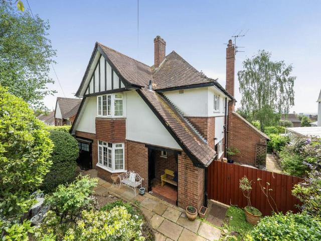 House for sale in Watergate, Devon