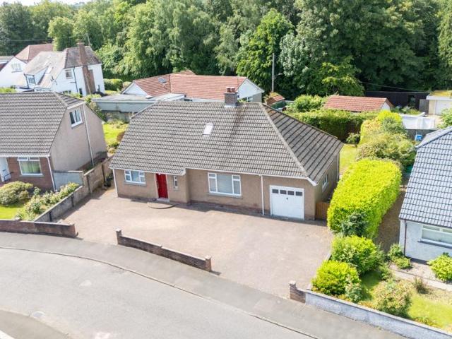 House for sale in Chantinghall, Hamilton