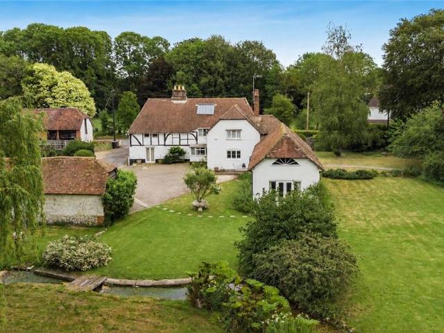 House for sale in Barton Stacey, Hampshire