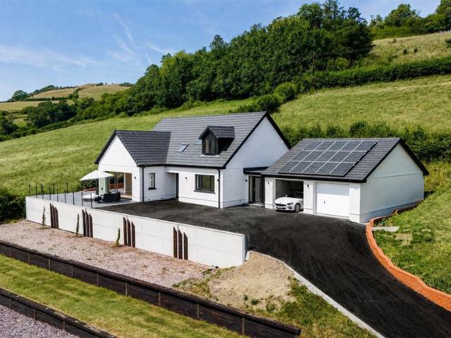 House for sale in Llanegwad, Nantgaredig