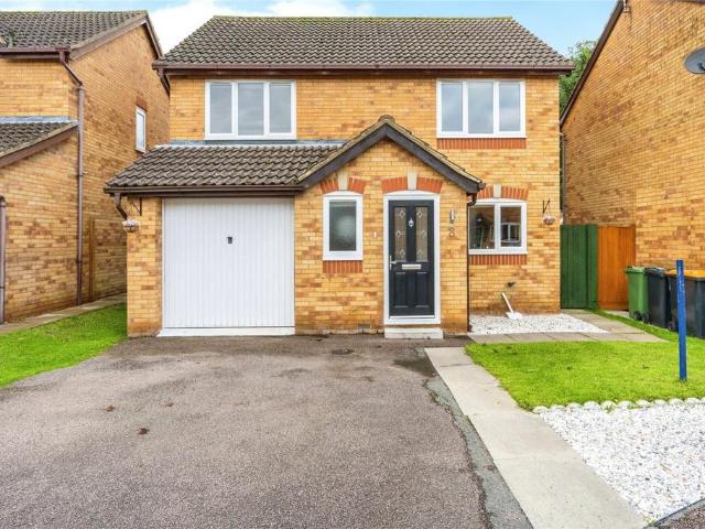 House for sale in Barton-le-clay, Bedfordshire