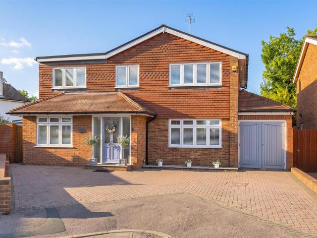 House for sale in Hale Street, Tonbridge and Malling