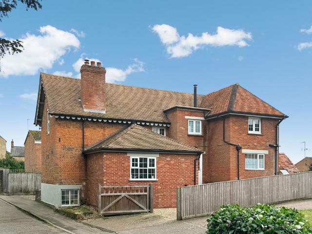 House for sale in Great Faringdon, Dromore