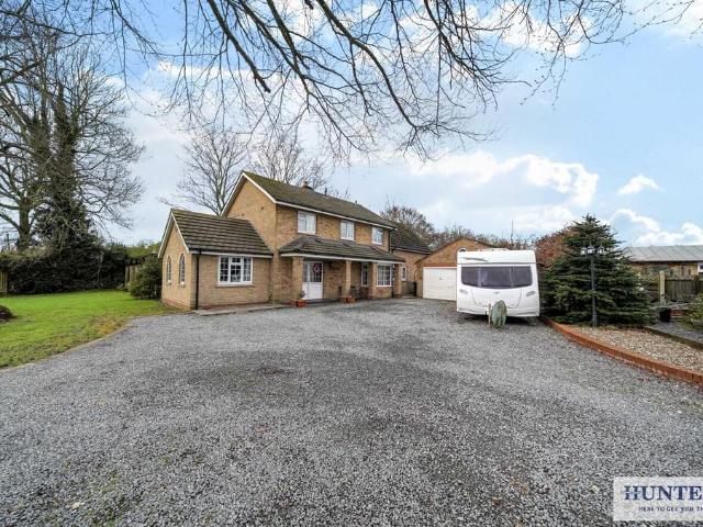 House for sale in Barlby, North Yorkshire
