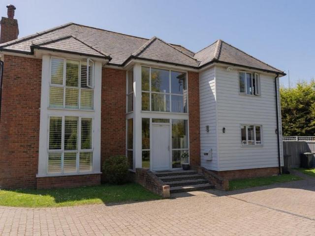 House for sale in Eddington, The Bridge