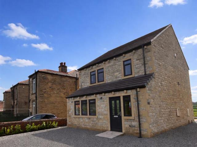 House for sale in Firthcliffe, Liversedge