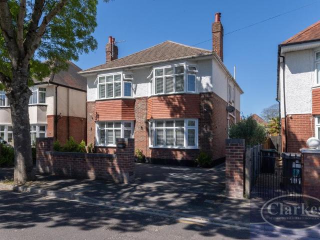 House for sale in Talbot Village, Bournemouth