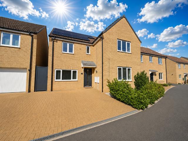 House for sale in Cardea, Peterborough