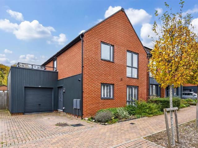 House for sale in Barton Stacey, Hampshire