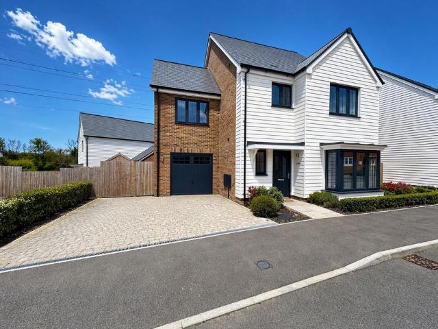 House for sale in Folkestone, Kent
