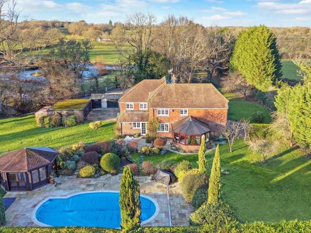 House for sale in Horsham, West Sussex