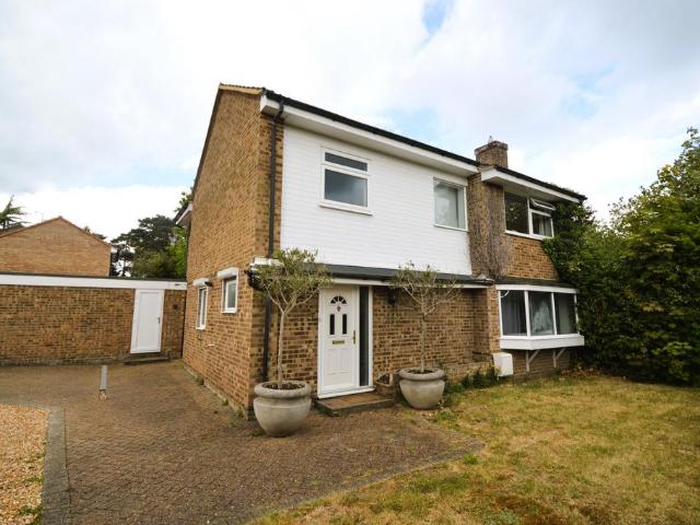 House for sale in Heatherside, Heol-las