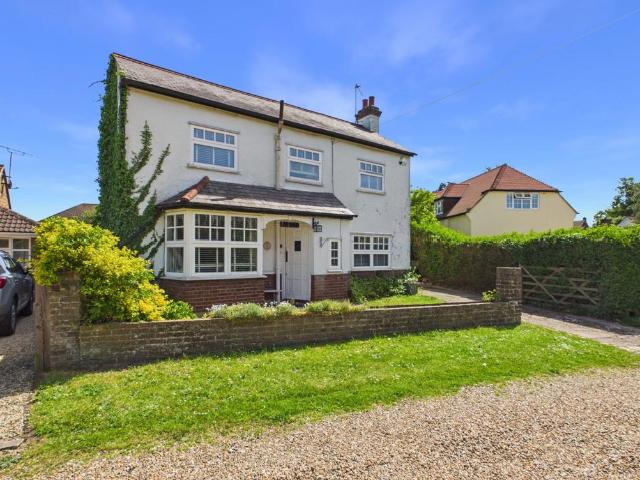 House for sale in Chalfont St. Peter, Denham