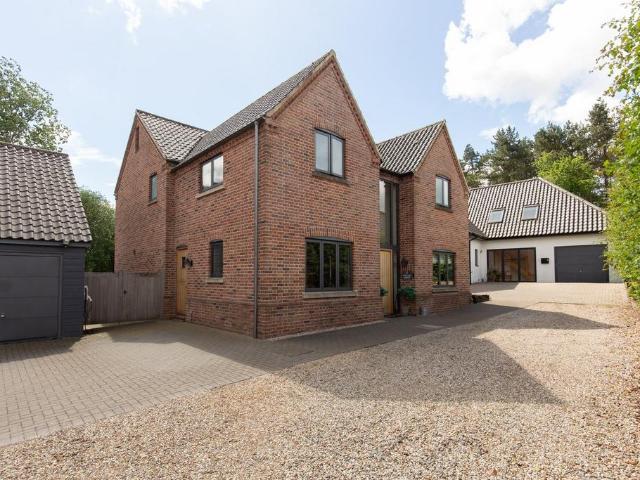 House for sale in Comers, Norfolk