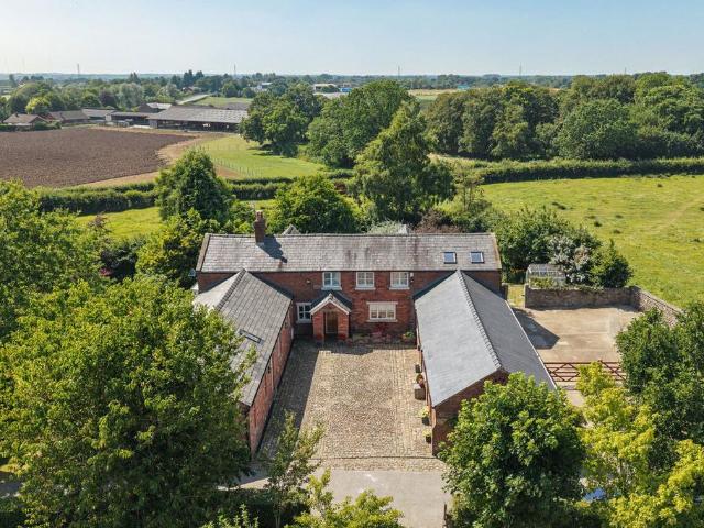 House for sale in Cabus, Lancashire