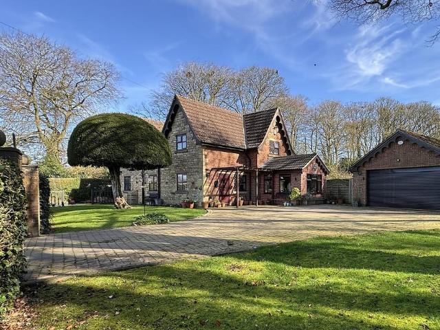 House for sale in Waltham on the Wolds and Thorpe Arnold, Brentingby