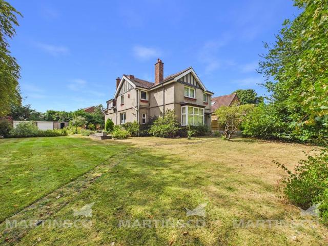 House for sale in Scawthorpe, South Yorkshire