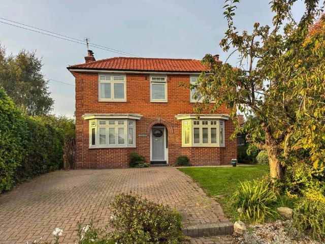House for sale in Sandwich, Ash