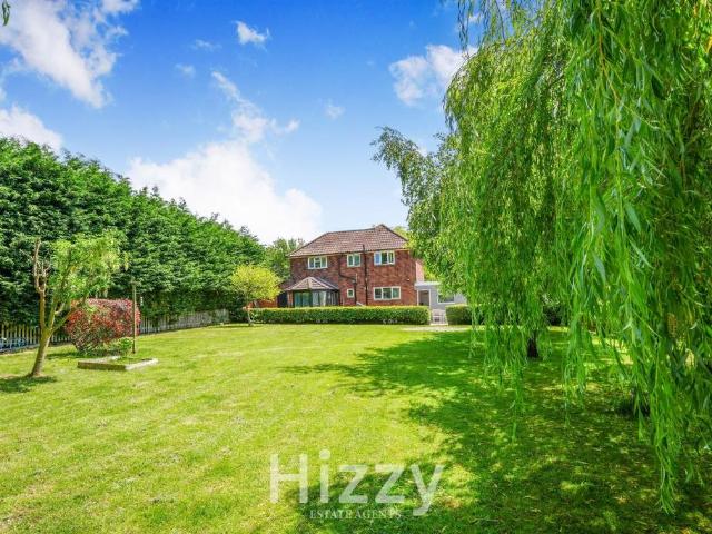 House for sale in Chelmondiston, Suffolk