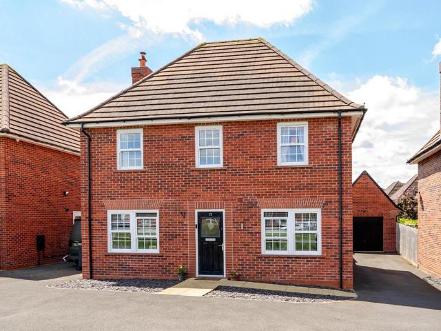 House for sale in Hanson Reach, Bedford
