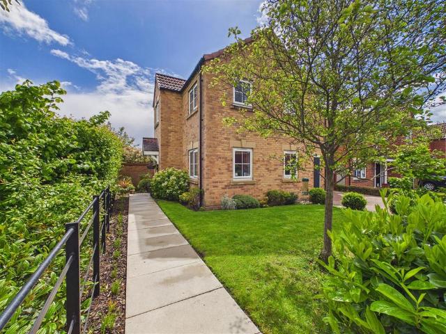 House for sale in Elloughton-cum-Brough, Elloughton