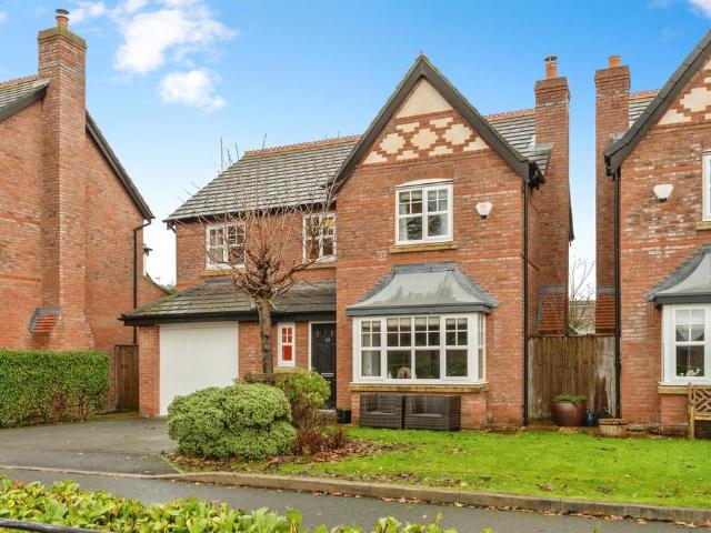 House for sale in Milton Green, Two Mills