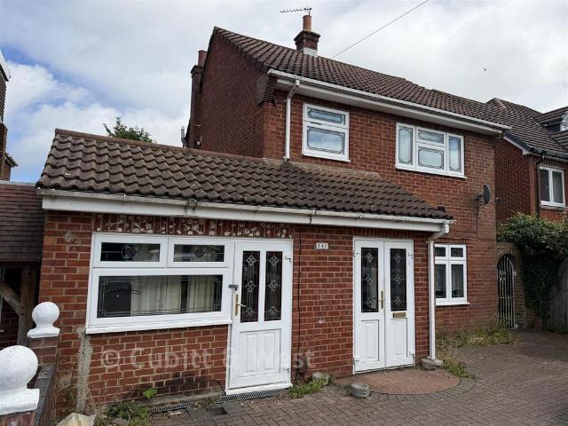 House for sale in Hillview, Surrey
