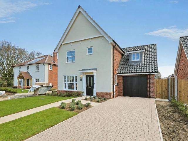 House for sale in Crostwick, Norfolk