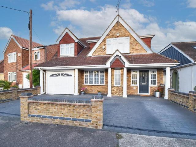 House for sale in London Borough of Havering, Greater London