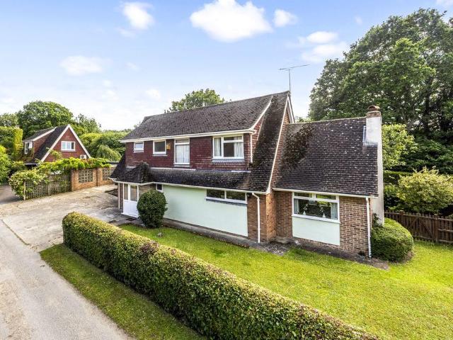 House for sale in Horsham, West Sussex