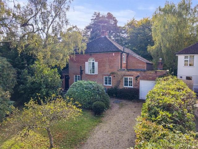House for sale in Sunninghill and Ascot, Ascot