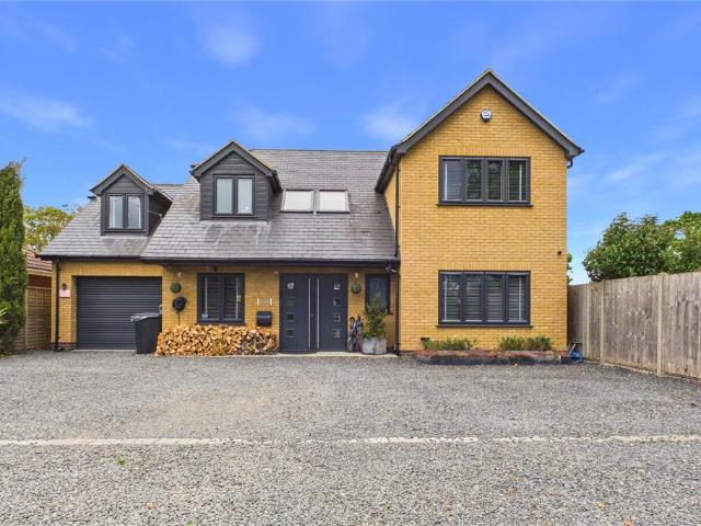 House for sale in Theale, West Berkshire