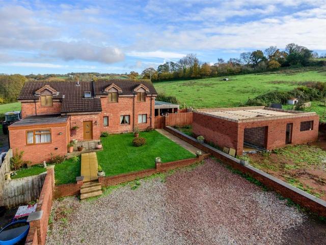 House for sale in Budlake, Devon