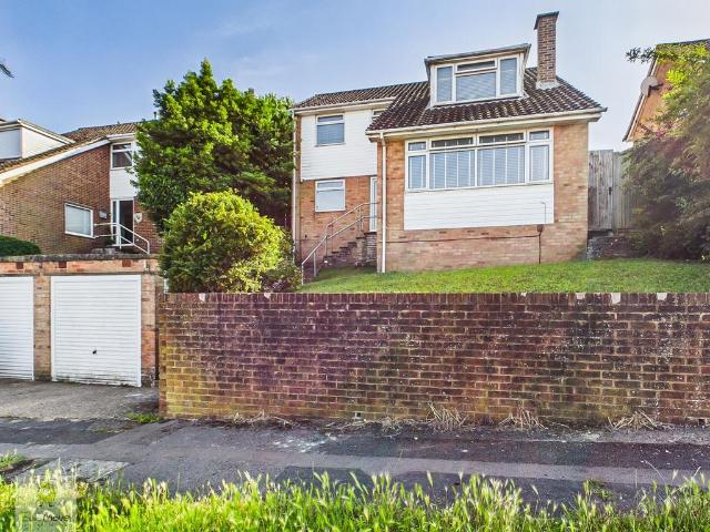 House for sale in Chatham