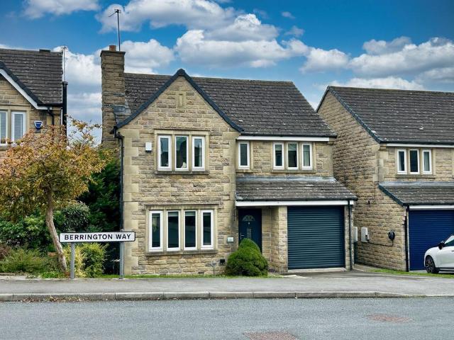 House for sale in Lane End, Bradford