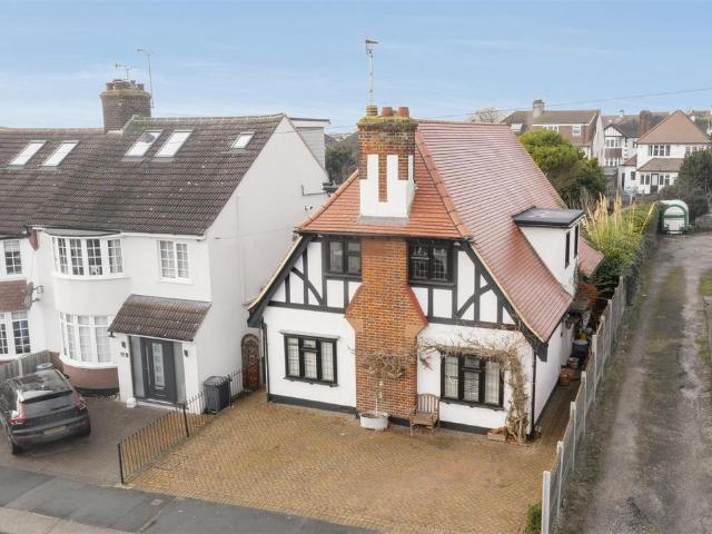 House for sale in Alton Barnes, Isle Of Man