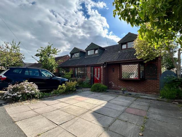 House for sale in Heald Green, Greater Manchester