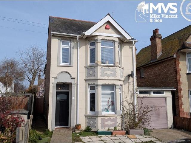 House for sale in Dale Hill, Essex