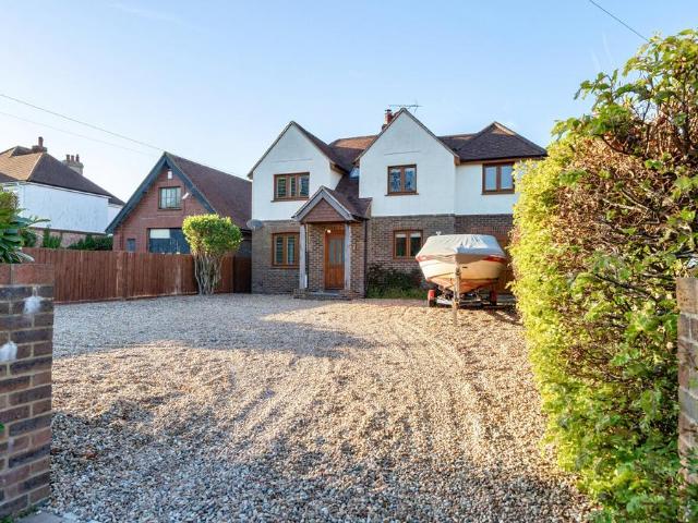 House for sale in Chichester, Littlecote