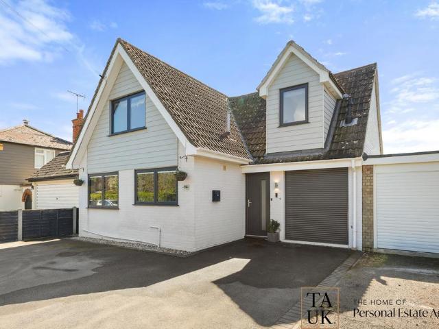 House for sale in Fordham Heath, Essex