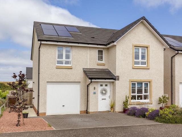 House for sale in Ormiston, Scotland
