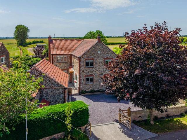 House for sale in Barton In Fabis, East Midlands