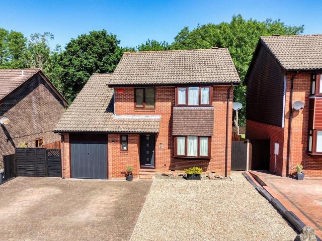 House for sale in Fair Oak and Horton Heath, Helford