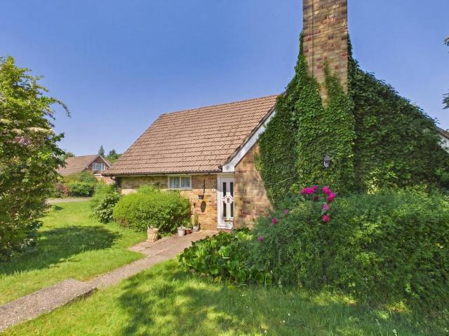 House for sale in Lunnon, Buckinghamshire