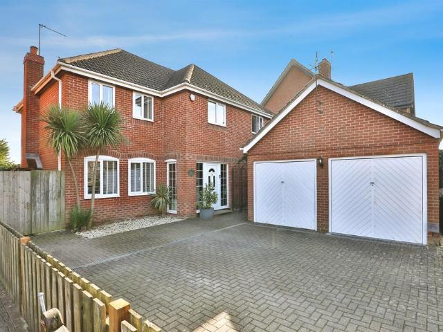 House for sale in Crostwick, Norfolk