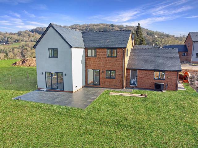 House for sale in Ganarew