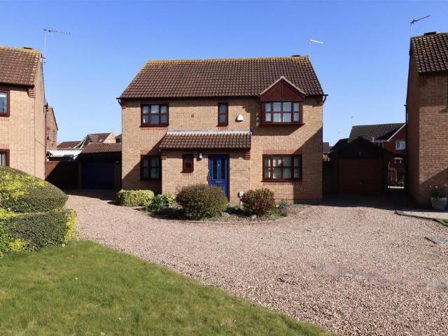 House for sale in Elloughton-cum-Brough, Brough
